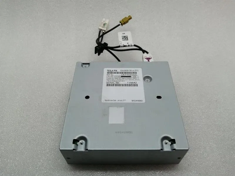 Tesla Model S 75 Electronic Module 1052609-00-A Controller