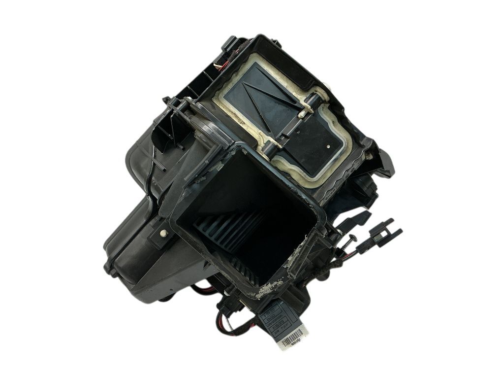 64119243950 9243950 9220847 Evaportator housing BMW 5 GRAN TURISMO (F07) (2009-2017)