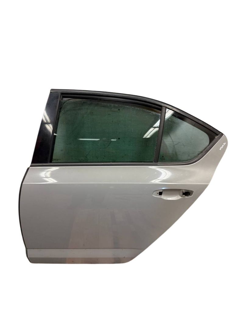 5E5833055B Door Rear  Left SKODA OCTAVIA III (5E) (2012-2019)