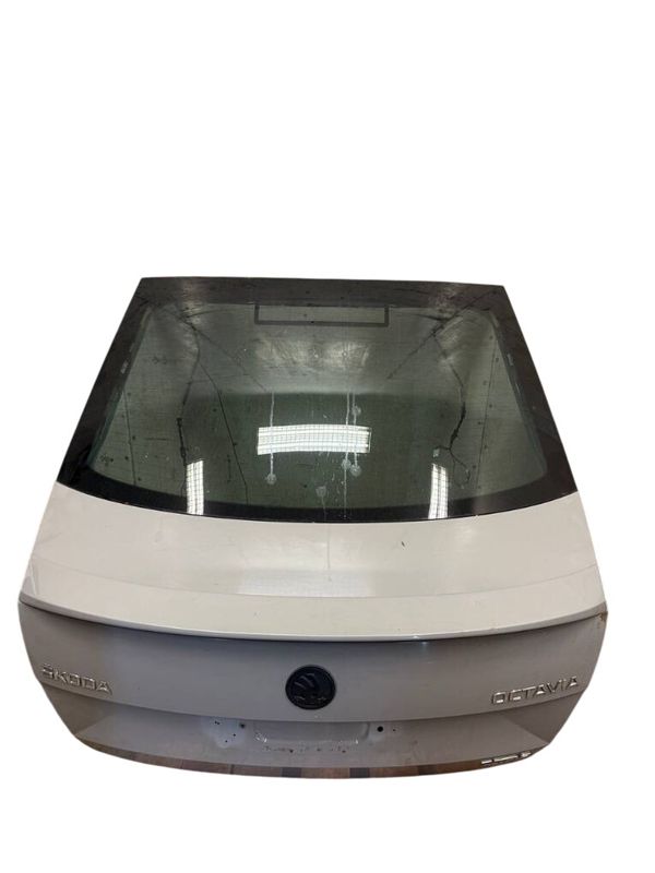 5E5827023E Bootlid / tailgate SKODA OCTAVIA III (5E) (2012-2019)