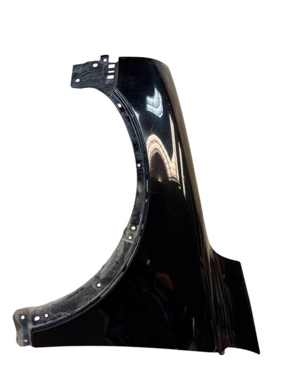 Fender Front Left VOLVO XC90 I (2002-2014)