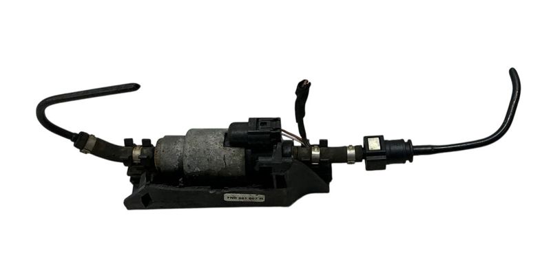 7N0201607B Fuel delivery pump for aux. Parking heater (webasto) VW SHARAN II (7N) (2010-2022)
