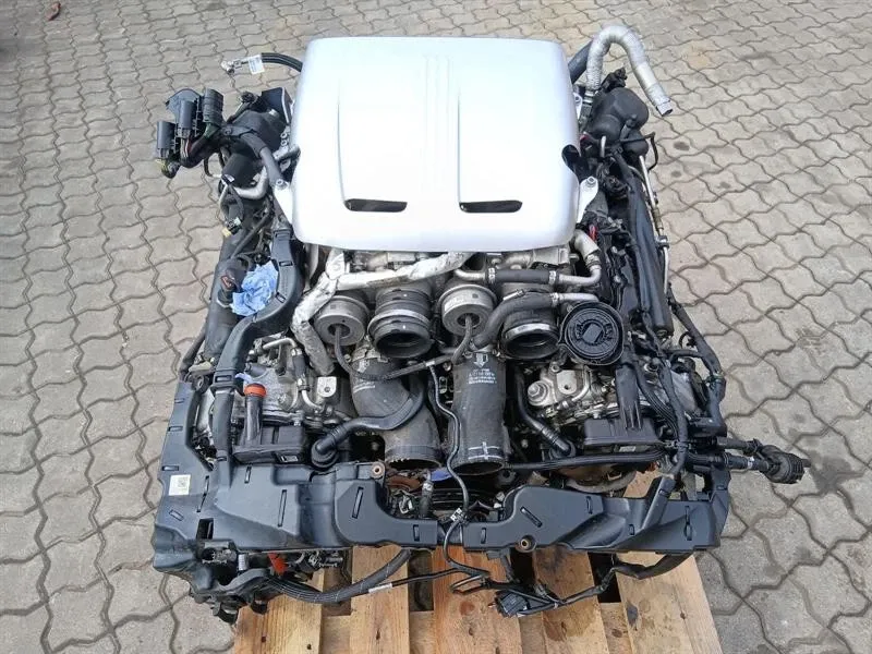 MERCEDES C63 AMG W205 4.0 V8 ENGINE A177010641080 ENGINE COMPLETE