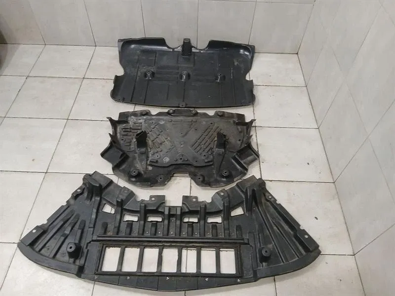 Mercedes CL W217 Undertray A2225243100 M157 AMG Underbody Trim Faulty