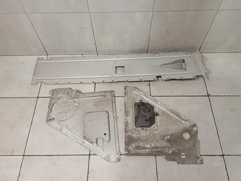 Lamborghini Huracan Performante Undertray 4T0825207B Underbody Trim Set