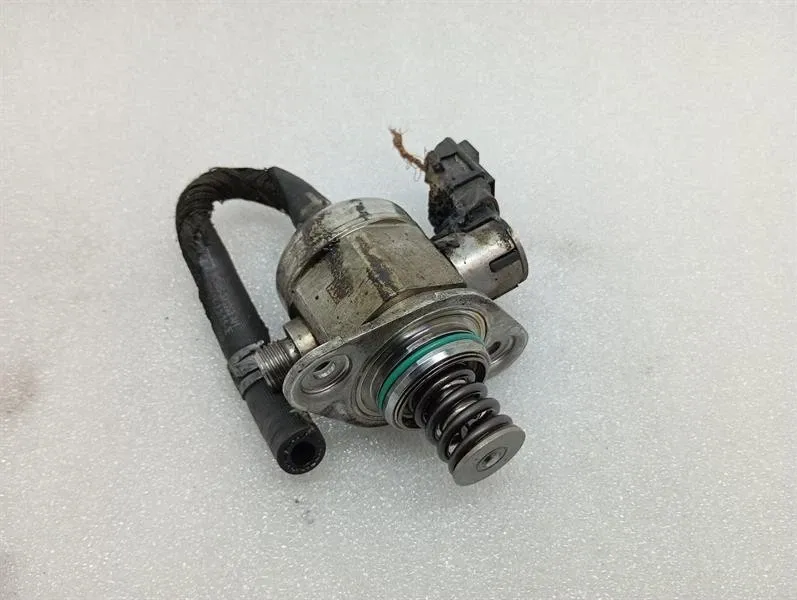 Porsche 911 991 Fuel Pump Mechanical 9A211031500 Fuel Pump