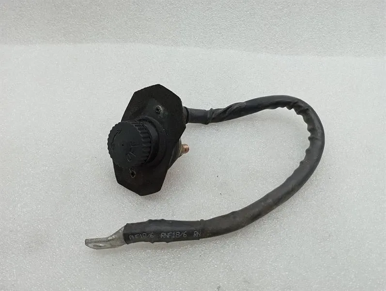 Ferrari 360 F131 Switch 145221 Battery Kill Switch 3.3 kO F355 F348