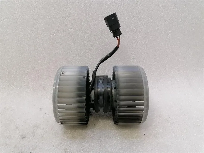 Bentley Continental GT W12 Heater Blower 3D0959101 Engine Heater Blower