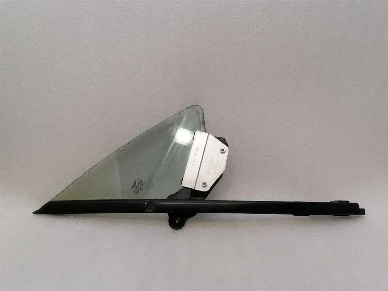 Bentley Continental GT W12 Right 1/4 Glass 3W0837412E Door Panel 1/4 Front Right