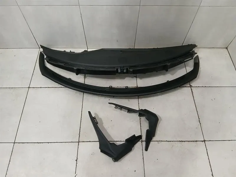 FERRARI F8 F142MFL Dashboard upper cover Defroster  831151 RECHTSLENKER RHD