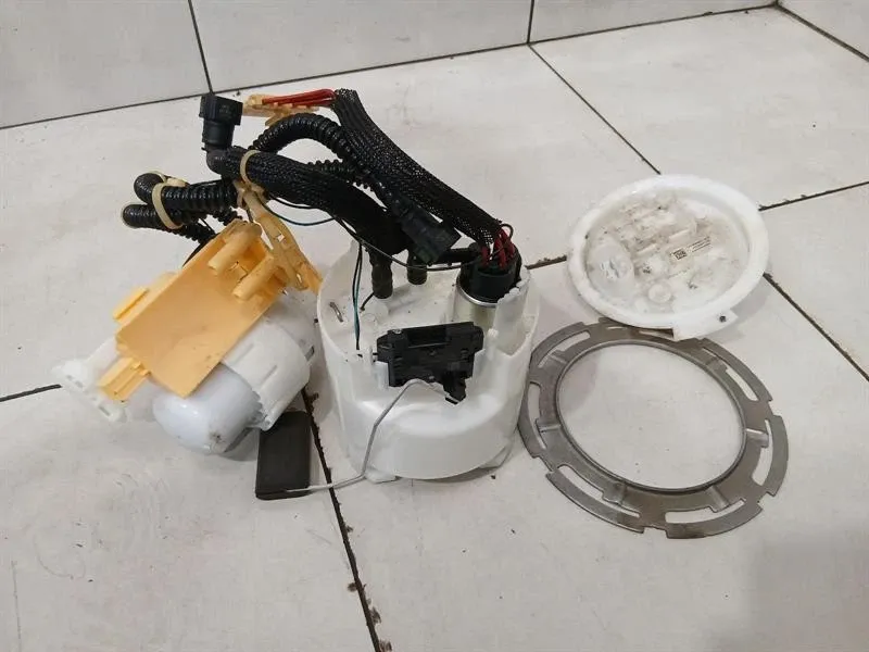 BMW 5 Series F90 G30 M5 Fuel Pump Electric 7856997 Fuel Pump