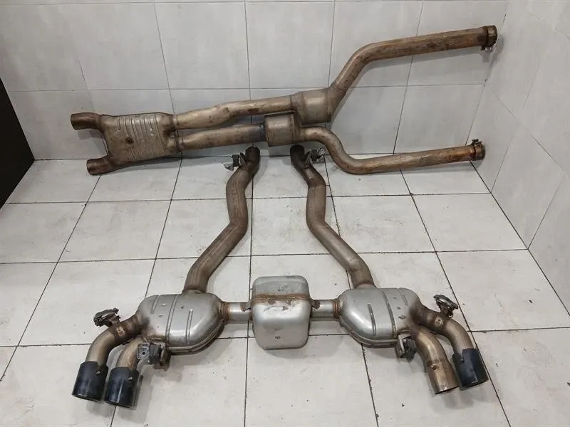 BMW 5 Series F90 G30 M5 Exhaust Silencer 8095272 Exhaust Silencer + CAT