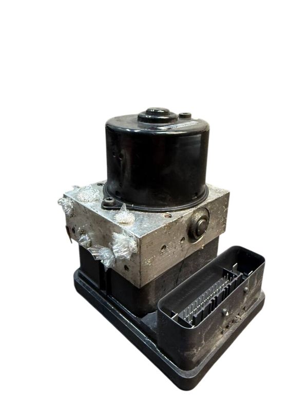 8M512C405AA ABS hydraulic unit / pump FORD FOCUS II (2004-2012)