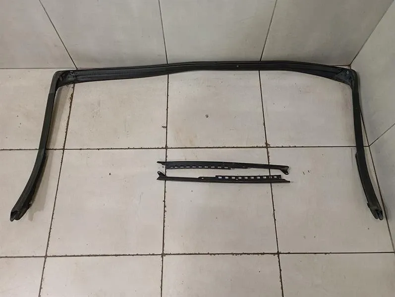 Porsche Boxster 718 windshield header seal 98153707704 bracket sealing profile