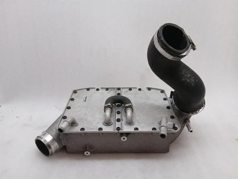 McLaren 650S Spider 14-17 Intercooler 11F1220CP Intercooler LEFT LEFT