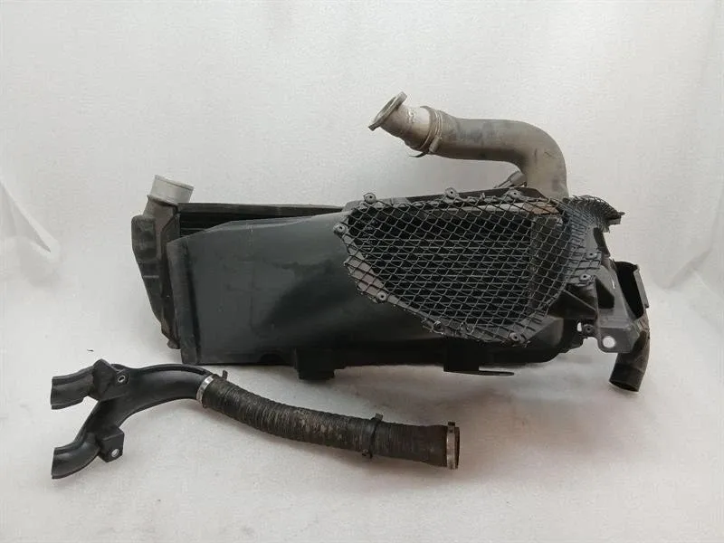 Ferrari F8 F142MFL Right Intercooler 748559 Right Intercooler