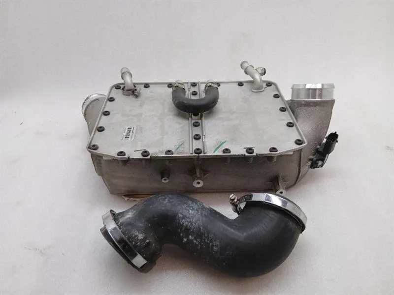 McLaren 650S Spider 14-17 Intercooler 11F1221CP Intercooler RIGHT RIGHT