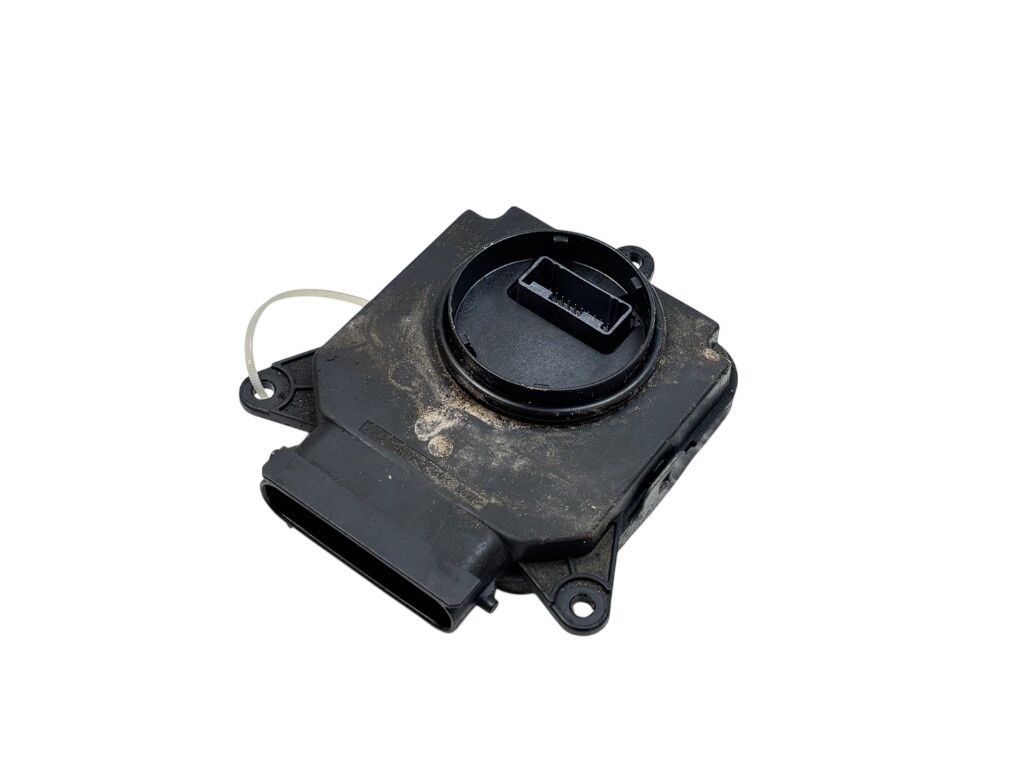3180070687 Xenon control unit right TOYOTA PRIUS IV (XW50) (2015-2022)