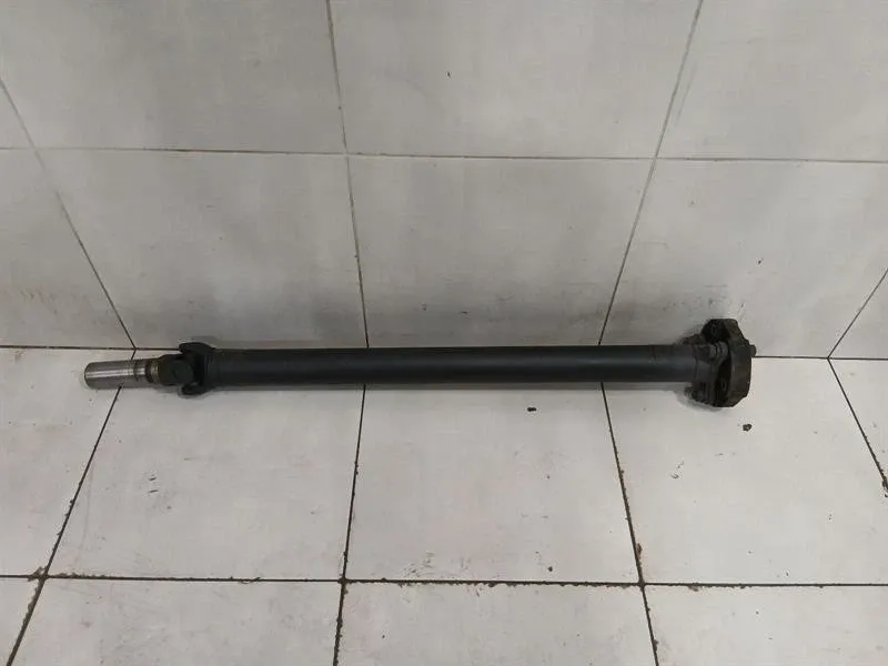 Aston Martin Vanquish S 04-07 V12 Propshaft 1R12-310680-AF Propshaft