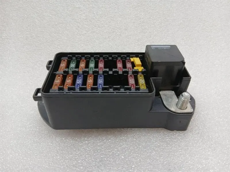 Aston Martin Vanquish S 04-07 V12 Fuse Box 1R12-370536-AF Fuse Box