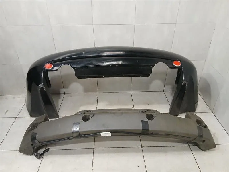 Aston Martin Vanquish S 04-07 V12 Rear Bumper 3R12-725885-AB Rear Bumper