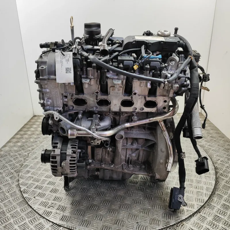 INFINITI Q30 Engine Motor 270910 1.6 Petrol 115kw 2019 31430197