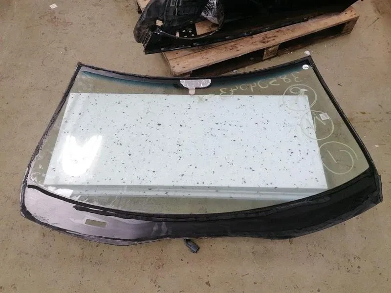 ASTON MARTIN VANTAGE V8 WINDSCREEN 6G33-C03102-B-P1A01 WINDSHIELD