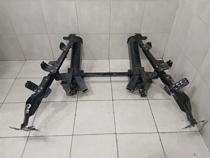 Chevrolet Corvette C8 Front End Clip 84557544 Lock Carrier Front Mask