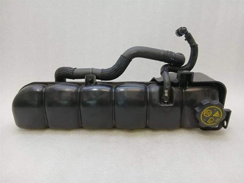 Chevrolet Corvette C8 Expansion Tank 84889158 Expansion Tank Coolant