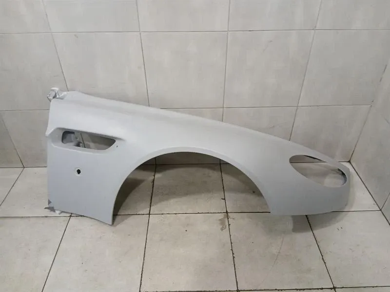 Aston Martin Vantage V8 Right Wing 6G33-16005-AL Right Fender
