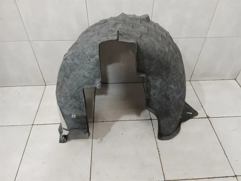 Chevrolet Corvette C8 wheel arch liner 84863634 rear left wheel arch cover