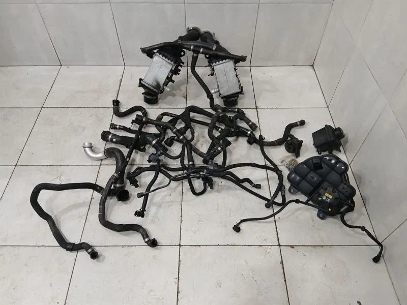 BMW 5 Series F90 G30 M5 Intercooler Set 17517852406 Intercooler Set