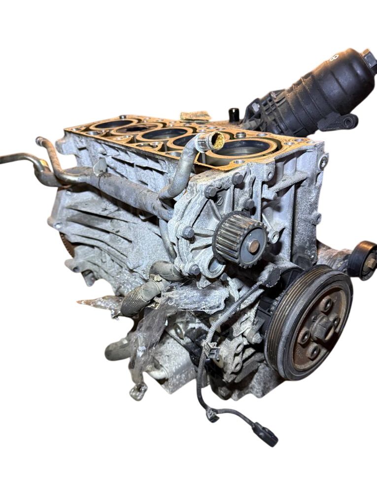 D5204T7 Engine Cylinder Block VOLVO S60 II / V60 I (2010-2018)