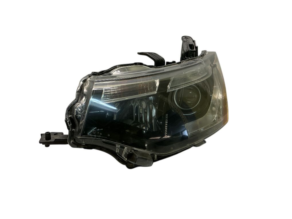 8301C205 Headlight left MITSUBISHI OUTLANDER III (GG, GF, ZJ, ZK, ZL) (2012-2021)