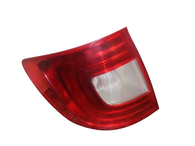 3T945095L Tail light left SKODA SUPERB II (3T4, 3T5) (2008-2015)