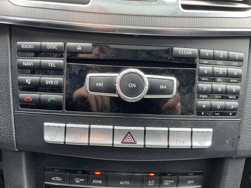 2129001826 Radio MERCEDES-BENZ E-CLASS (W212) (2009-2016)
