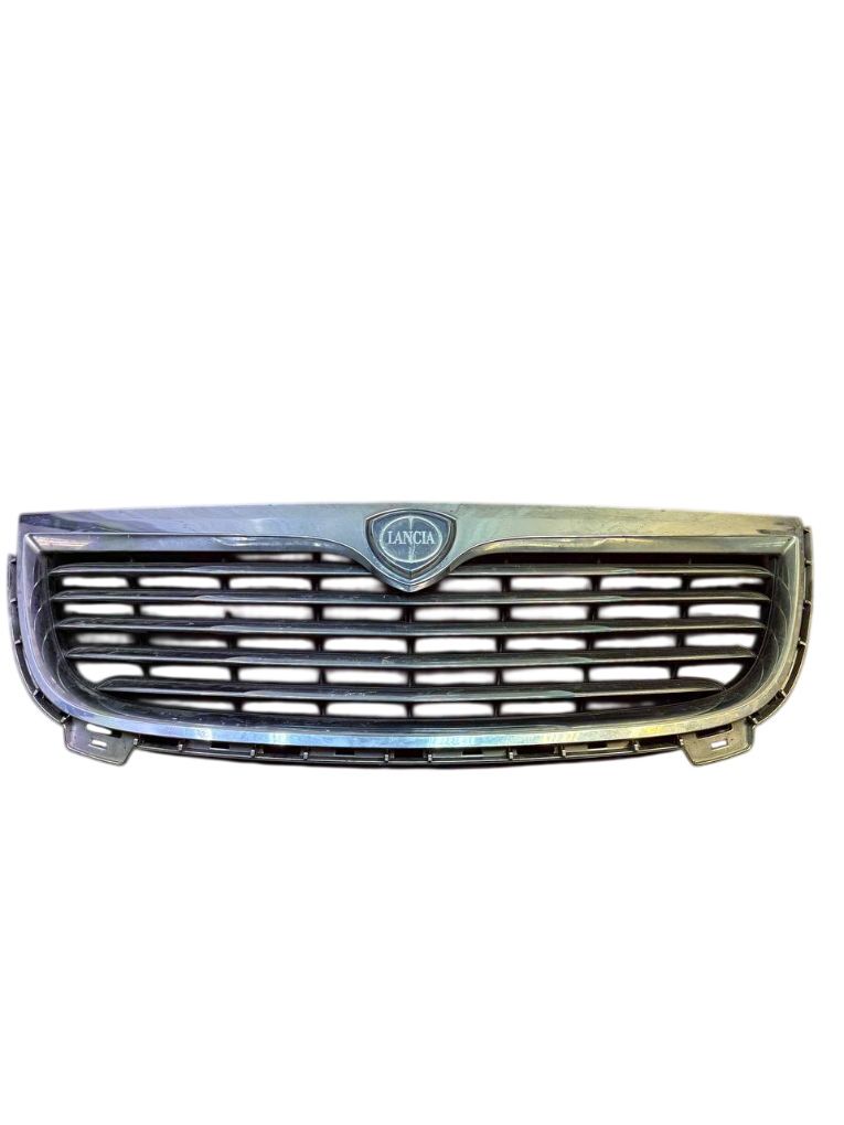 Radiator Grille LANCIA VOYAGER (404) (2011-2016)