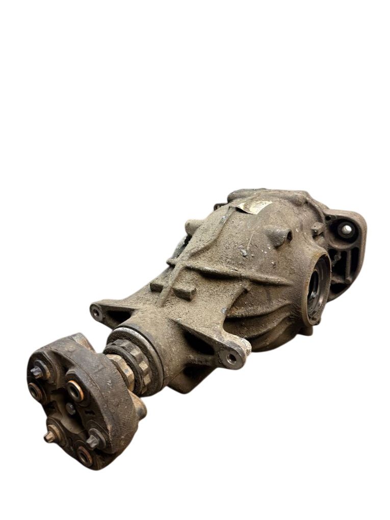 7584456 33107584457 Rear axle differential BMW 5 (F10, F11) (2010-2017)