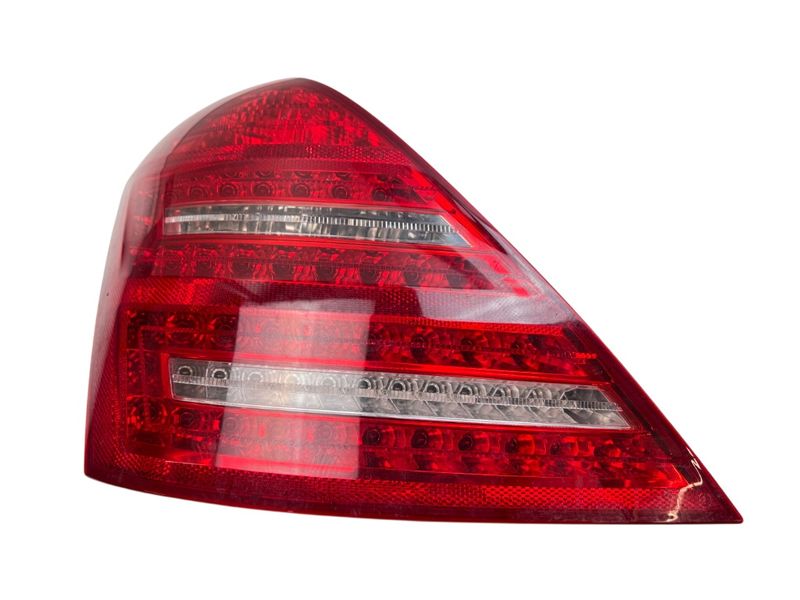 A2218201364 Tail light left MERCEDES-BENZ S-CLASS (W221) (2005-2013)