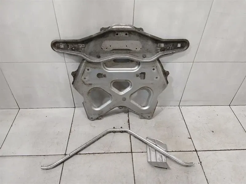 Porsche Cayman 718 GT4 holder bracket 98133126113 holder carrier