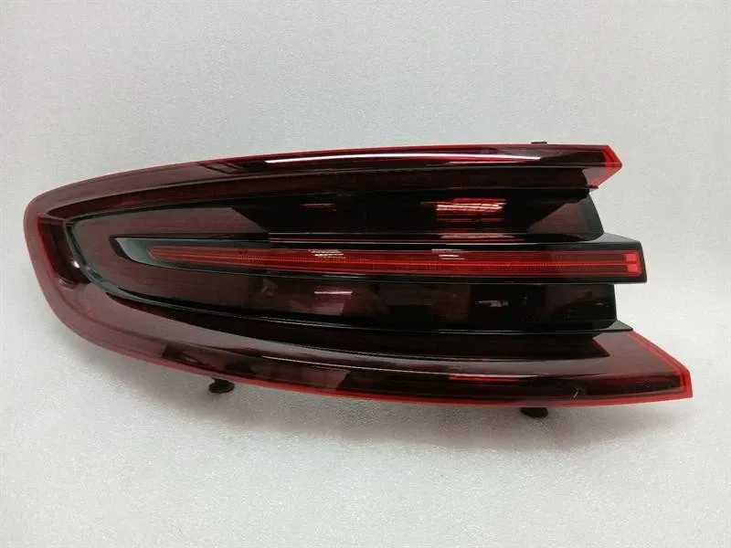 Porsche Macan 95B left rear light 95B945095B taillight rear left