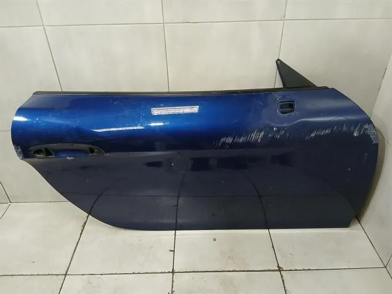 Porsche Cayman 718 GT4 right front door 982831052AY door front right FAULTY