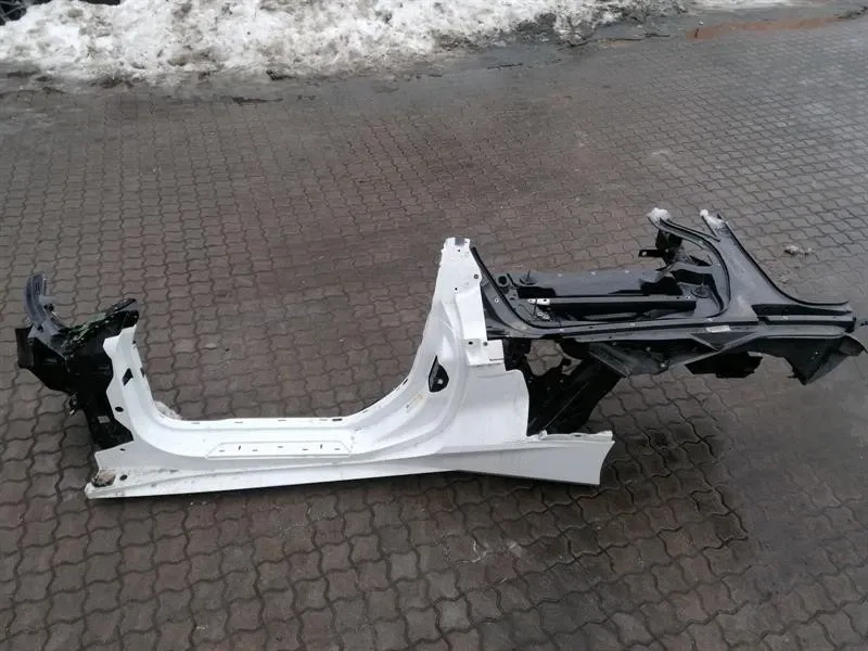 Chevrolet Corvette C8 side skirt 84885692 LH side sills chassis side part