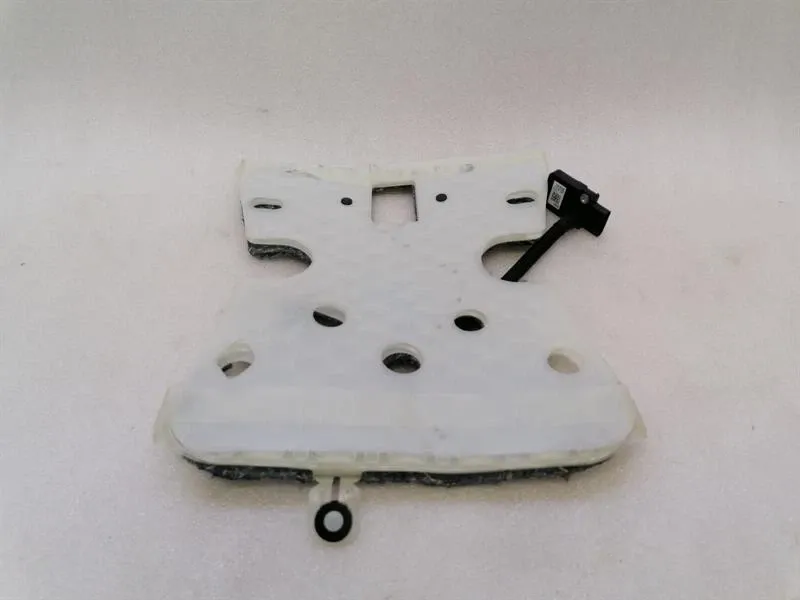 Mercedes CLS W218 seat occupancy sensor 2078700410 seat occupancy detector sensor