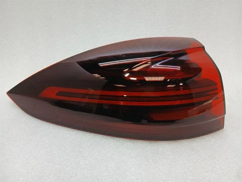 Porsche Cayenne 958 92A right rear light 7P5945207N toned tail light rear R