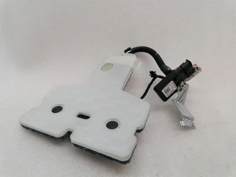 Mercedes A W176 Seat Occupancy Sensor A1778700110 Seat Occupancy Sensor Sensor