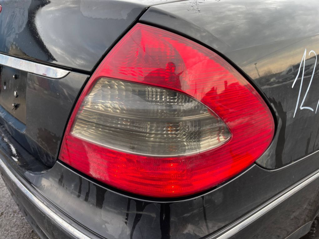2118202464 Tail light, right MERCEDES-BENZ E-CLASS (W211) (2002-2009)