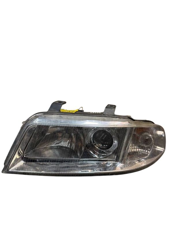 Headlight left AUDI A4 (B5) (1994-2001)
