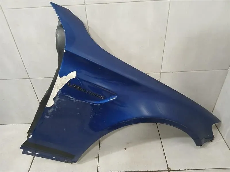 MERCEDES C CLASS W205 RIGHT WING A2058800418 RIGHT WING DEFECTS