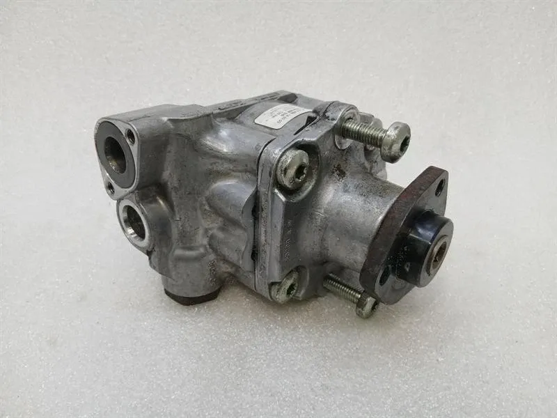 Mercedes GT R190 Roadster Power Steering Pump A0004661400 Power Steering Pump 128bar
